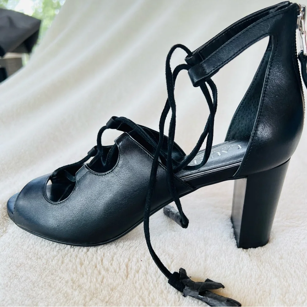 LAUREN RALPH LAUREN STRAPPY SEXY LACE UP OPEN TOE HEELS SIZE 7.5 NWT